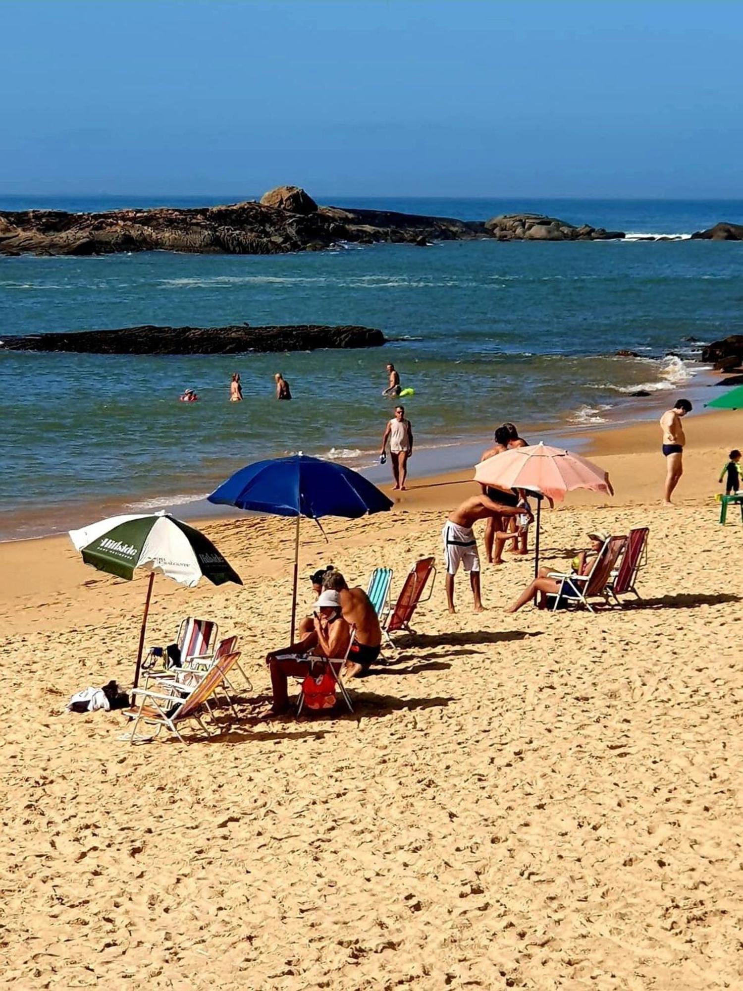 Recanto Maravista Apto Frente Mar 2 Quartos 2 Banheiros, Ar, Wi Fi, Piscina Holiday home